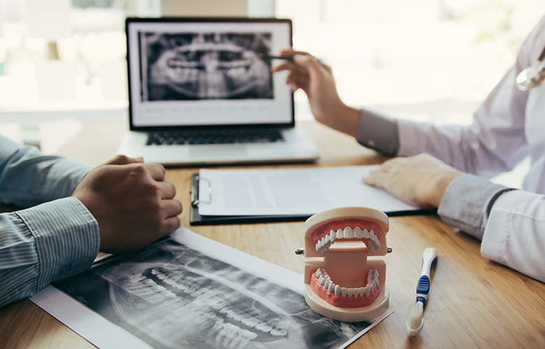 豊中駅徒歩0分の歯医者、藤田歯科 豊中ステーションクリニックの初診の方へ