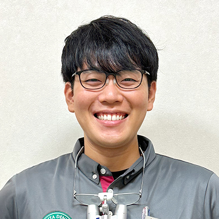 豊中駅徒歩0分、藤田歯科 豊中ステーションクリニックのスタッフ紹介